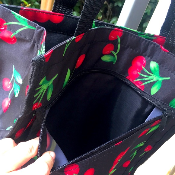 🍒NWOT ‘CHERRY’ SHOULDER BAG (Water Resistant) - Picture 7 of 10